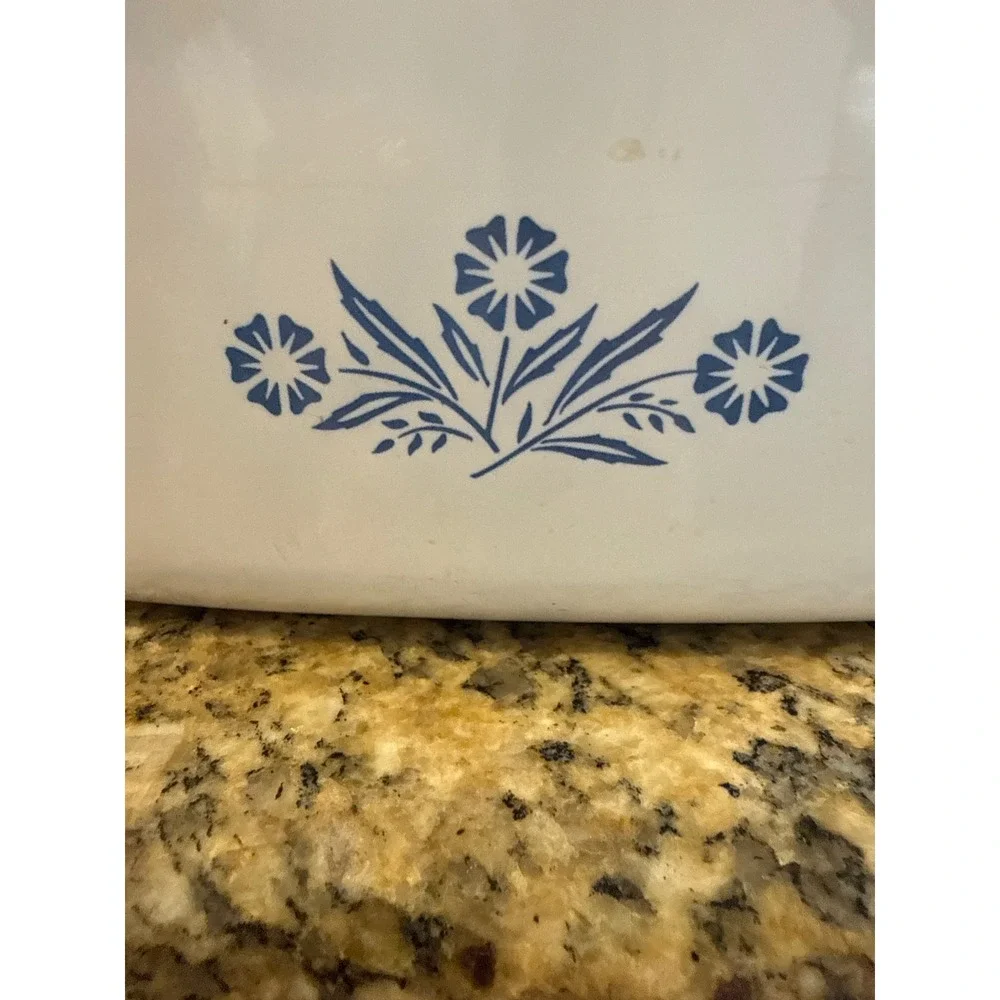 Corning Ware Blue Cornflower P-4-B 1.5 QT Casserole Dish Square Baker Pyroceram